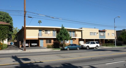 Wedgewood Gardens - No Vacancy in Van Nuys, CA - Building Photo - Building Photo