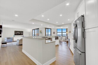 5420 N Ocean Dr in Riviera Beach, FL - Building Photo - Building Photo