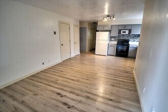 521 Nathan St SE in Albuquerque, NM - Building Photo - Building Photo