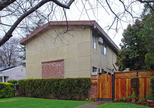 Curtis Park in Sacramento, CA - Building Photo - Building Photo