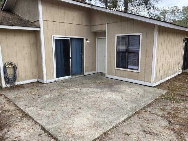 419 Loblolly Ct in Fayetteville, NC - Building Photo - Building Photo