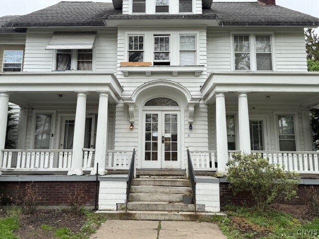 11 Church St in Cortland, NY - Building Photo