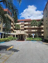 410 NW 68th Ave in Plantation, FL - Building Photo