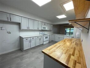 2976 Buttonwood Dr in Carrollton, TX - Building Photo - Building Photo