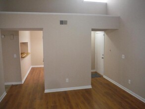 4417 Sharon Chase Dr in Charlotte, NC - Building Photo - Building Photo