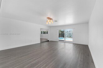 12001 SW 41st Dr in Miami, FL - Building Photo - Building Photo