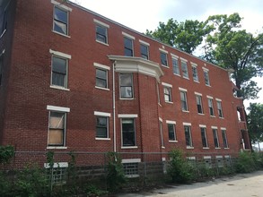 3002 Burnet Ave in Cincinnati, OH - Building Photo - Building Photo