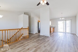 4246 W 5325 S in Roy, UT - Foto de edificio - Building Photo