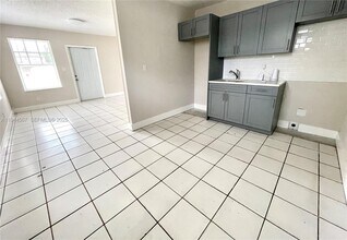 2580 NW 4th Ct in Pompano Beach, FL - Building Photo - Building Photo