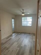 2850 N Oakland Forest Dr, Unit 212 in Oakland Park, FL - Building Photo - Building Photo