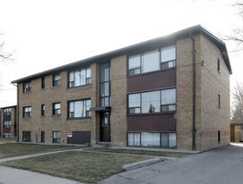 45 Cuffley Cres S in Toronto, ON - Building Photo