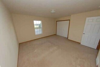 3880 Kenowa Ave SW in Grandville, MI - Building Photo - Building Photo