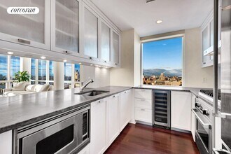 2628 Broadway in New York, NY - Building Photo - Building Photo