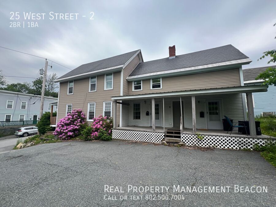 25 West St in Lebanon, NH - Building Photo