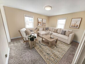 312 Hayward Ave in Ames, IA - Foto de edificio - Building Photo