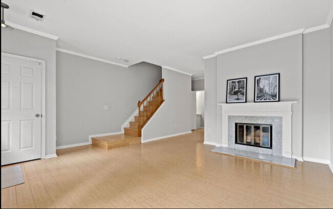 7136 Strawn Ct in Alexandria, VA - Building Photo - Building Photo