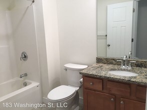 6 Truman Cir in Rochester, NH - Building Photo - Building Photo