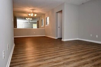 1605 Huntingdon Chase in Atlanta, GA - Building Photo - Building Photo