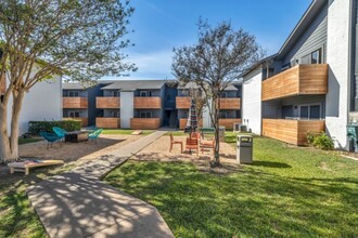 Ascent at Quail Creek in Austin, TX - Foto de edificio - Building Photo