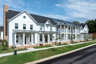 Magnolia Gardens in Greenbrier, AR - Foto de edificio - Building Photo