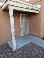 2847 N 46th Ave, Unit 2847 N 46th Ave 13 in Phoenix, AZ - Building Photo