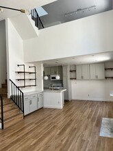 869 S Wooster St in Los Angeles, CA - Building Photo - Building Photo