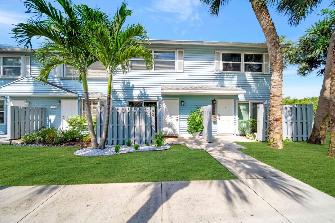 1997 NE 15th Ave in Fort Lauderdale, FL - Building Photo