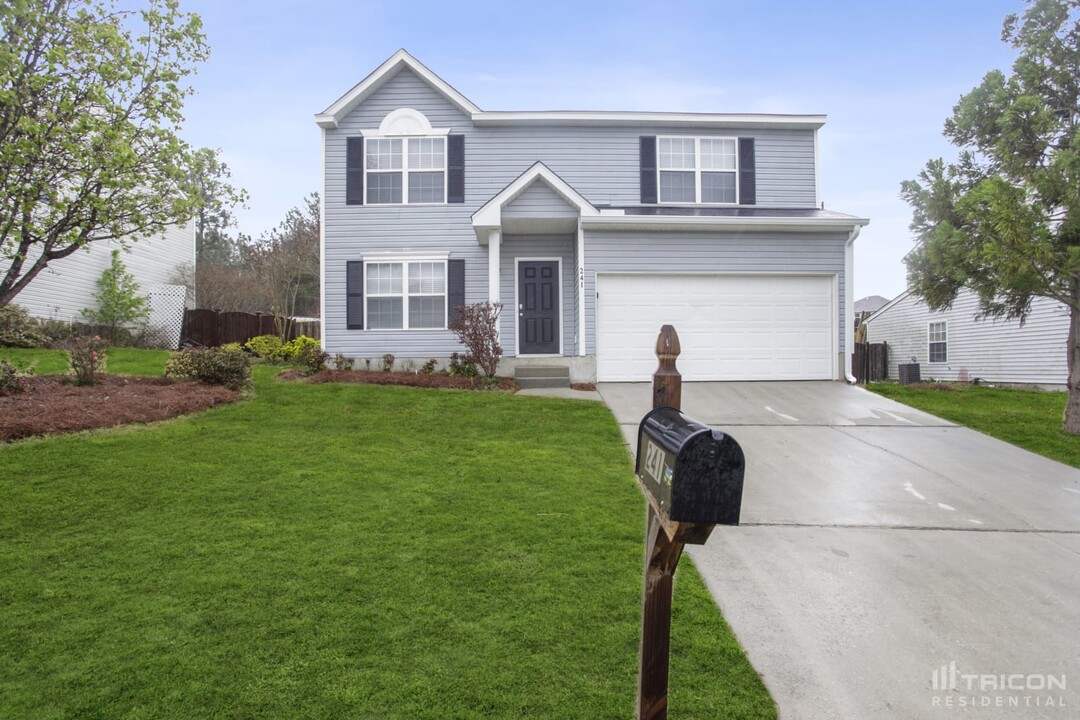 241 Cape Jasmine Way in Lexington, SC - Building Photo