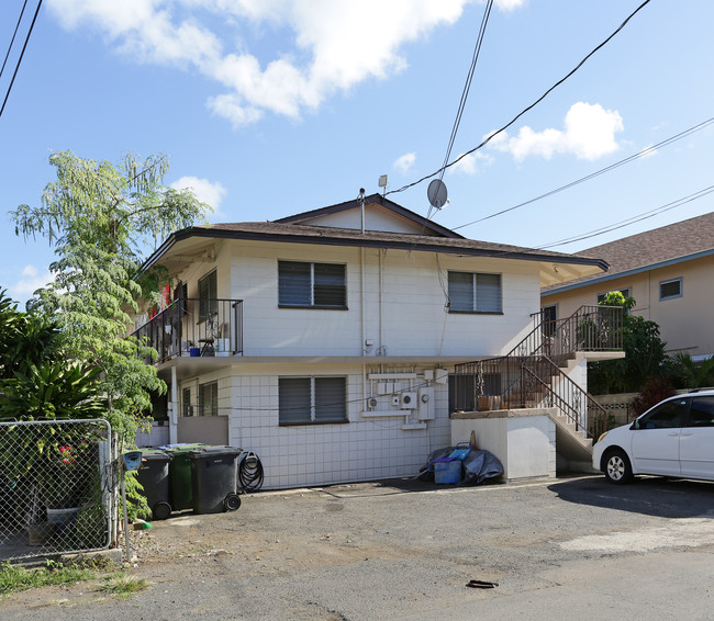 1914 Kahanu St in Honolulu, HI - Building Photo - Building Photo