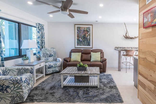 400 S Atlantic Ave in Cocoa Beach, FL - Building Photo - Building Photo