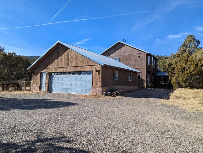 15 Puesta Del Sol in Cedar Crest, NM - Building Photo - Building Photo