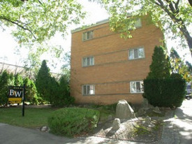 2640 Flossmoor Rd Apartments