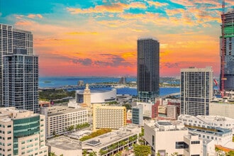 225 N Miami Ave, Unit SI ID1502665P in Miami, FL - Building Photo - Building Photo