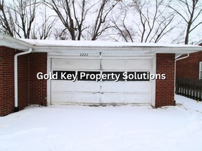 2223 Costello Dr in Anderson, IN - Building Photo - Building Photo