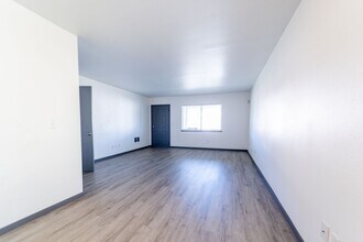 2017 M.L.K. Jr Way in Tacoma, WA - Building Photo - Building Photo