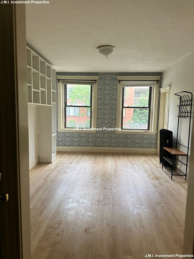 property at 90 Brainerd Rd