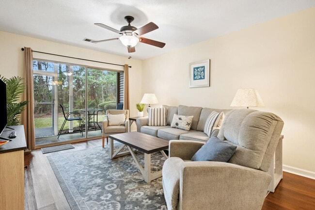 390 Pinehurst Ln in Pawleys Island, SC - Building Photo - Building Photo