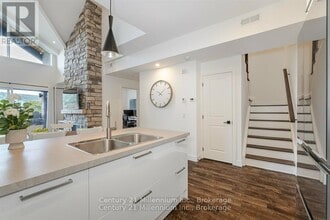 16 Beckwith Ln in Blue Mountains, ON - Building Photo - Building Photo