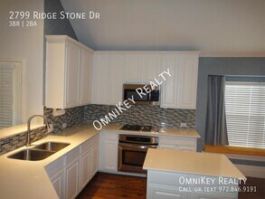 2799 Ridge Stone Dr in Lewisville, TX - Building Photo - Building Photo