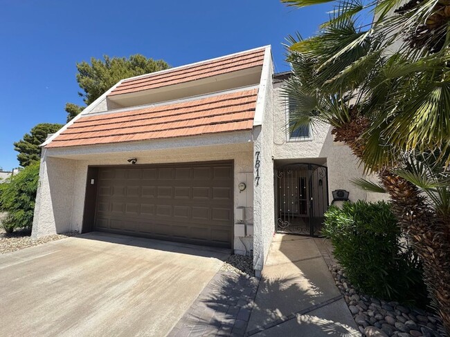 7817 E Pleasant Run in Scottsdale, AZ - Building Photo - Building Photo