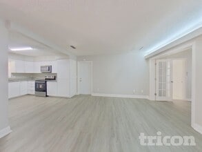 1550 Hobson St in Longwood, FL - Foto de edificio - Building Photo