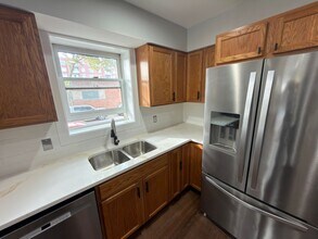 6524 W Diversey Ave in Chicago, IL - Building Photo - Building Photo