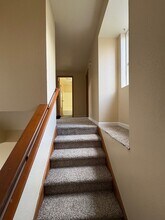 1096-1098 W Regis St in Stayton, OR - Building Photo - Building Photo