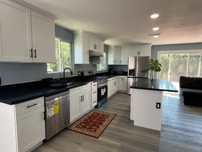 635 S Walnut St in Anaheim, CA - Building Photo - Building Photo