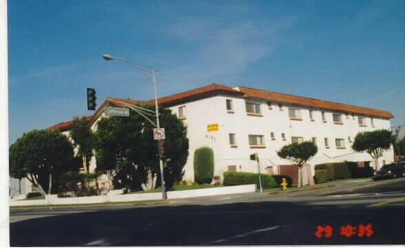 Rose in Hawthorne, CA - Foto de edificio - Building Photo