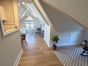 72 College Ave, Unit 3 in Somerville, MA - Building Photo - Building Photo