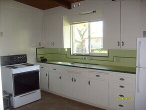 608 Avalon Ave in Santa Rosa, CA - Building Photo - Building Photo