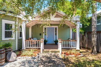 4227 Woodmere St in Jacksonville, FL - Building Photo - Building Photo
