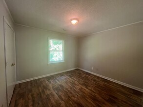 1312 Linwood Rd in Gastonia, NC - Building Photo - Building Photo