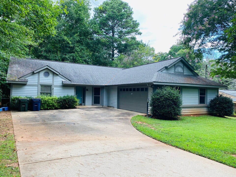 1003 Felton Ln in Auburn, AL - Building Photo